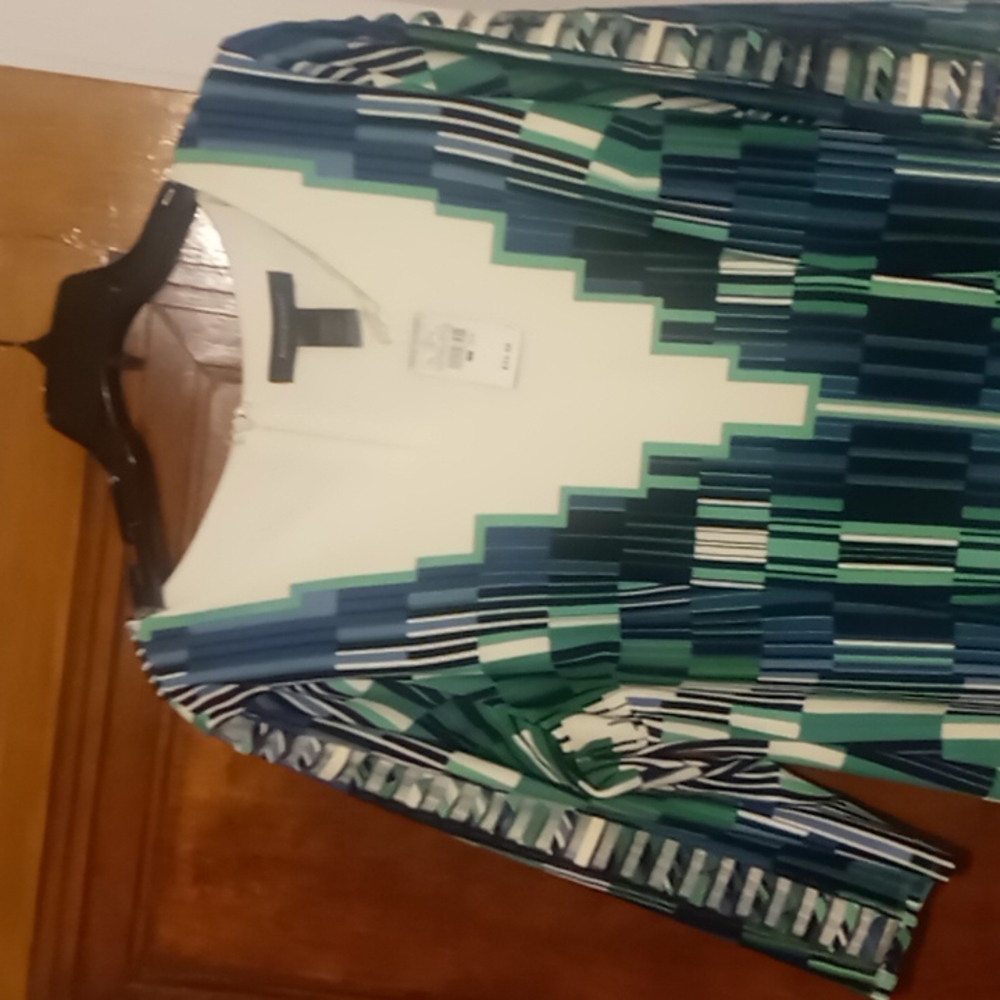 Dress - Picture 5 of 5
